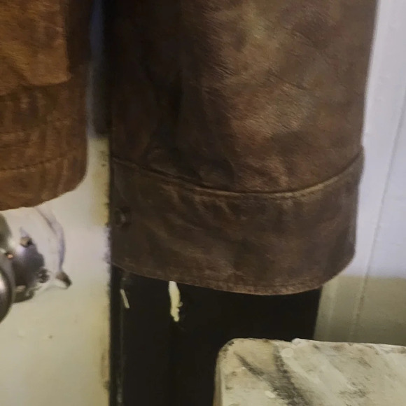 Brown leather bomber coat - Picture 4 of 7